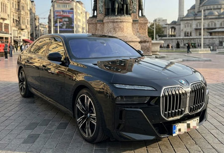 bmw-i7-luxury-sedan-with-driver-istanbul-istaur-travel